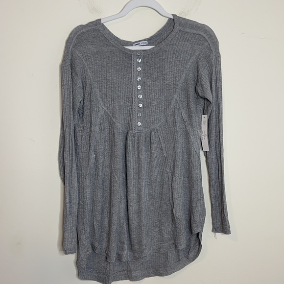 Sweet Romeo Waffle Knit Oversized Henley Size Small - Picture 3 of 8